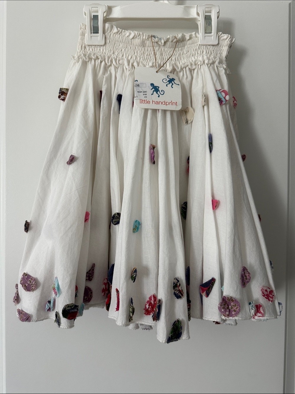New little handprint White Twirl Skirt, Size 8.